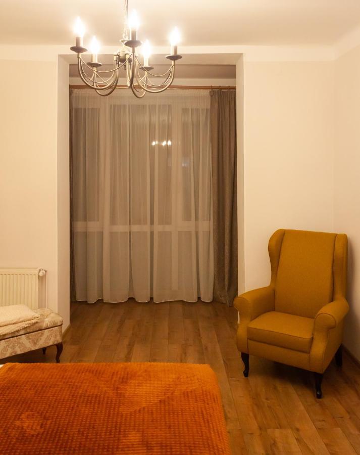 Cozy Family Apartments Braşov Exteriör bild